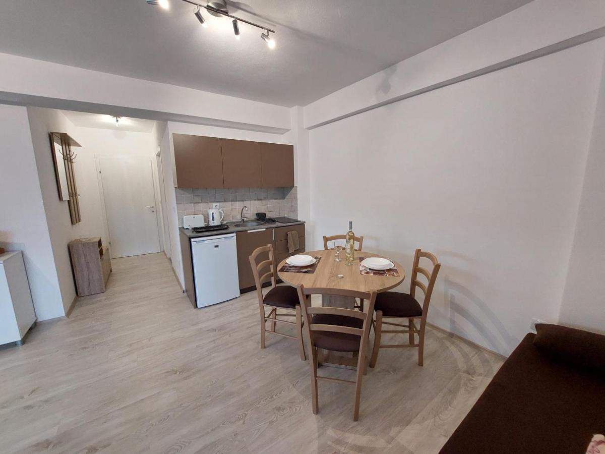 Dzusy Apartments Ohrid Ngoại thất bức ảnh